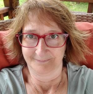 Meet your Posher, Anne-marie